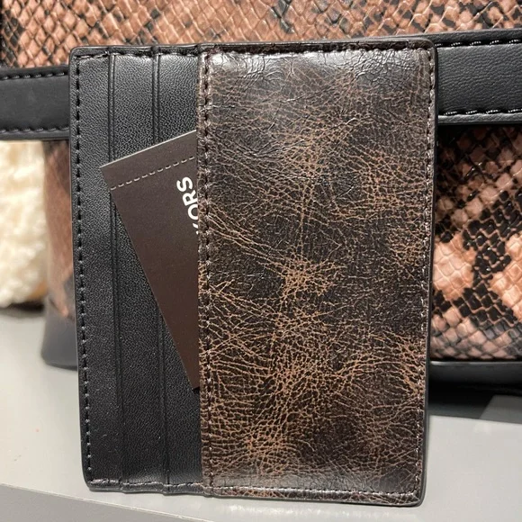 MICHAEL KORS Cyrus Burnished Tall Card Case
Chocolate Brown 
NWT - Picture 12 of 16